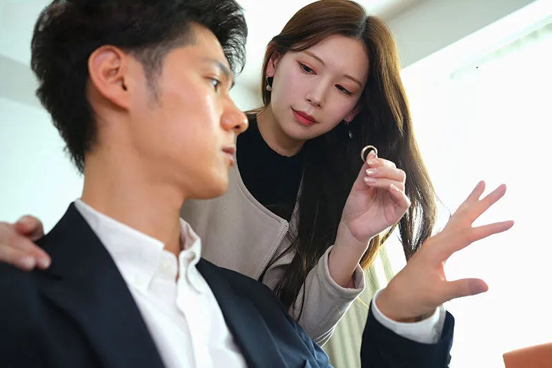 Bà xã đi đi chơi, anh xã ở nhà bị nhỏ em bà xã gạ trả bài không trượt phát nào